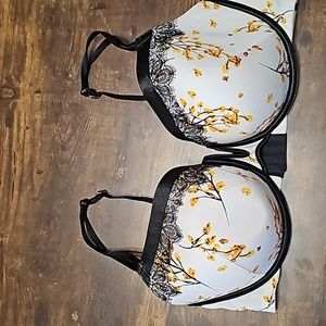 Cacique 42F (DDD) Balconette White Background Yellow Flowers & Black Lace Detail